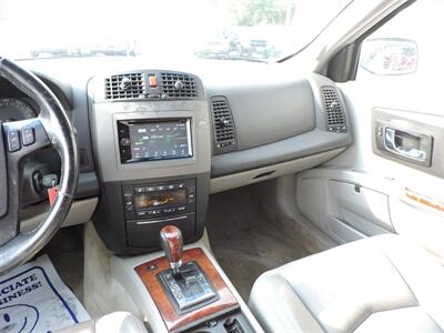 2004 Cadillac SRX   - Photo 14 - Grand Island, NE 68801