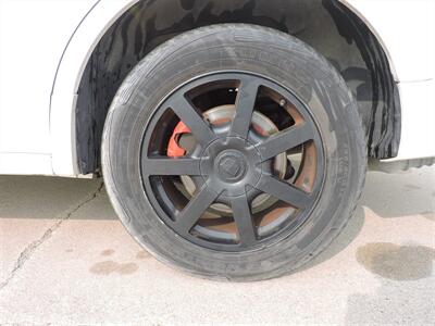 2004 Cadillac SRX   - Photo 8 - Grand Island, NE 68801