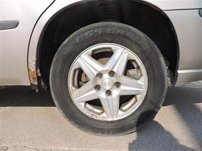 2002 Chevrolet Impala   - Photo 8 - Grand Island, NE 68801