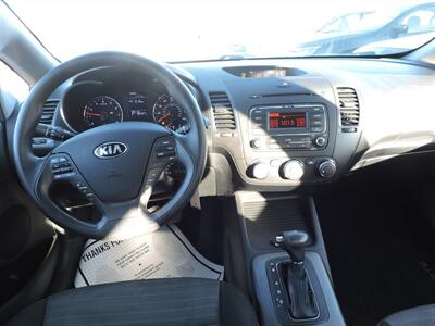 2016 Kia Forte5 LX   - Photo 10 - Lexington, NE 68850