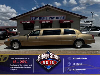 1999 Lincoln Town Car Executive - Photo 1 - Lexington, NE 68850