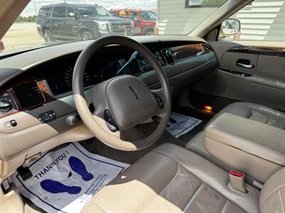 1999 Lincoln Town Car Executive - Photo 16 - Lexington, NE 68850