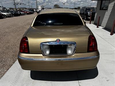 1999 Lincoln Town Car Executive - Photo 10 - Lexington, NE 68850