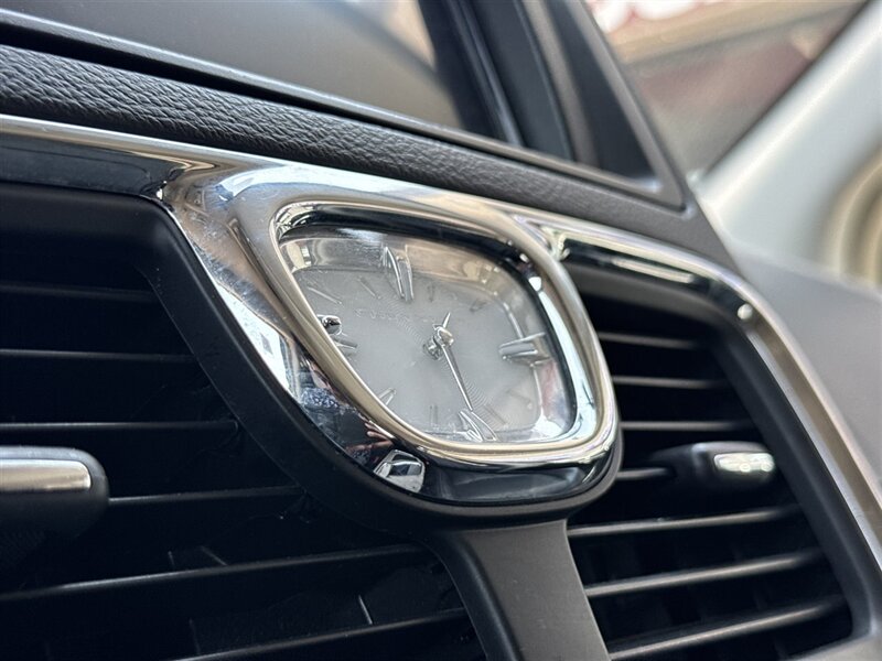 2016 Chrysler Town & Country Touring - Photo 18 - Lexington, NE 68850