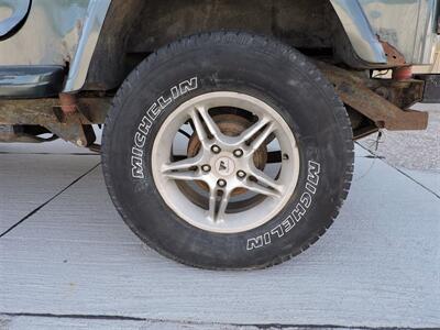 1993 Jeep Wrangler Sahara   - Photo 8 - Kearney, NE 68847