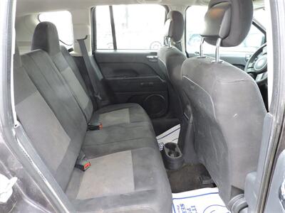 2014 Jeep Compass Latitude - Photo 11 - Grand Island, NE 68801