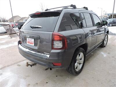 2014 Jeep Compass Latitude - Photo 5 - Grand Island, NE 68801