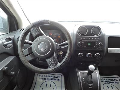 2014 Jeep Compass Latitude - Photo 12 - Grand Island, NE 68801