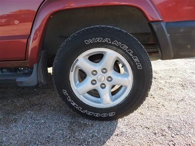 1999 Jeep Cherokee Sport   - Photo 8 - Lexington, NE 68850