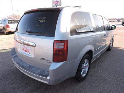 2010 Dodge Grand Caravan SXT   - Photo 5 - North Platte, NE 69101