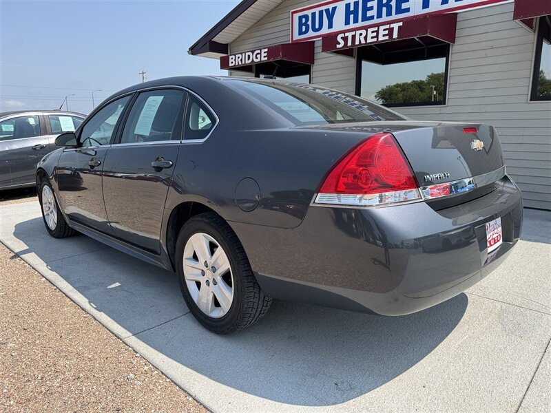 2010 Chevrolet Impala LS - Photo 8 - Lexington, NE 68850