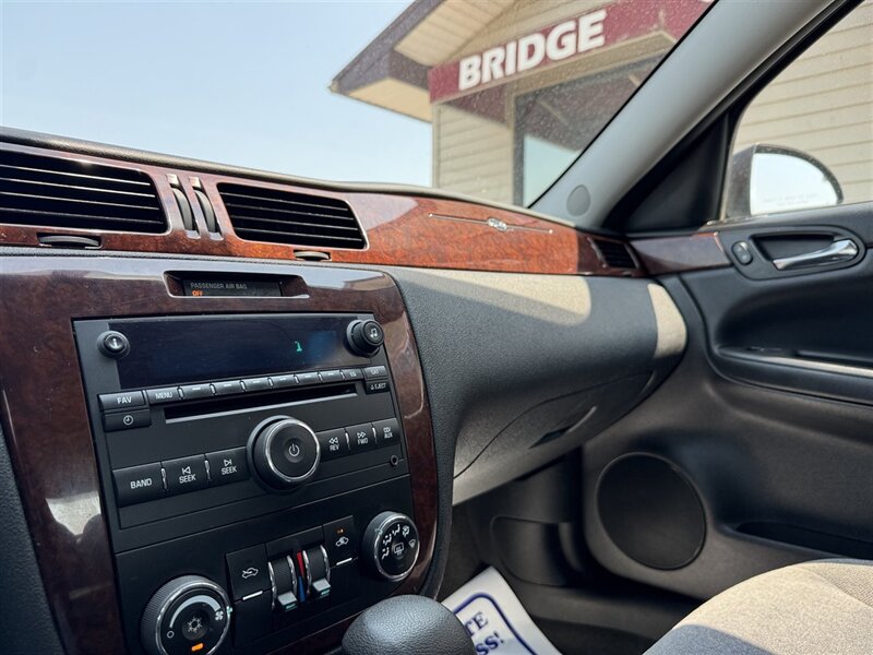 2010 Chevrolet Impala LS - Photo 19 - Lexington, NE 68850