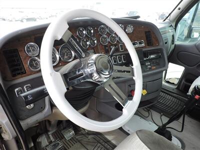 2004 PETERBILT CONVENTIONAL 387 - Photo 10 - Lexington, NE 68850