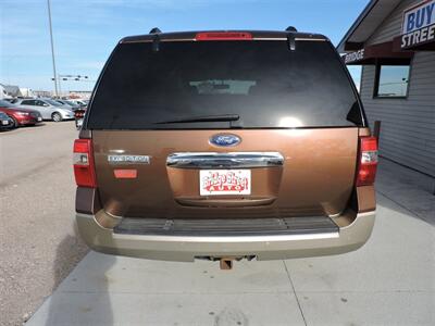 2011 Ford Expedition XLT - Photo 6 - Lexington, NE 68850