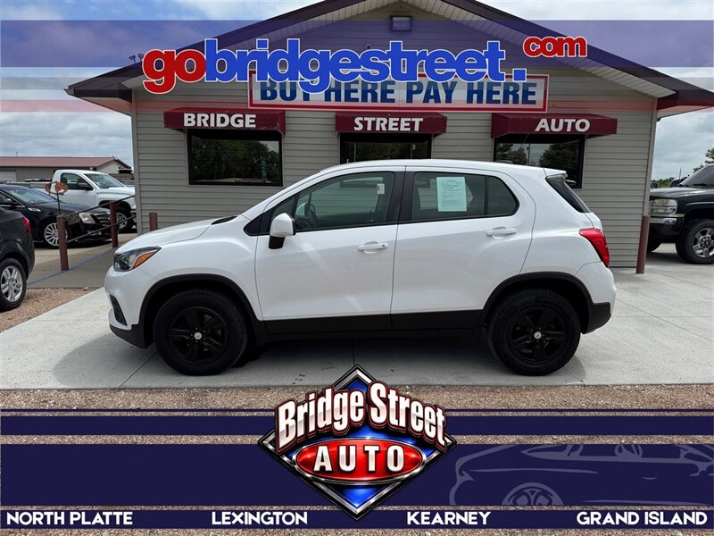 2018 Chevrolet Trax LS   - Photo 1 - Lexington, NE 68850