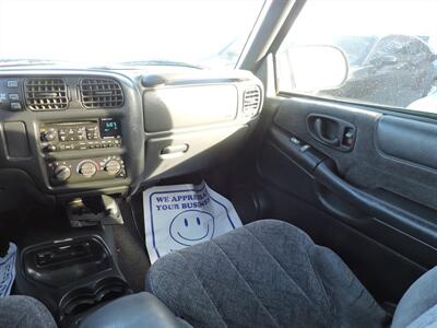 2001 GMC Sonoma SLS   - Photo 11 - North Platte, NE 69101