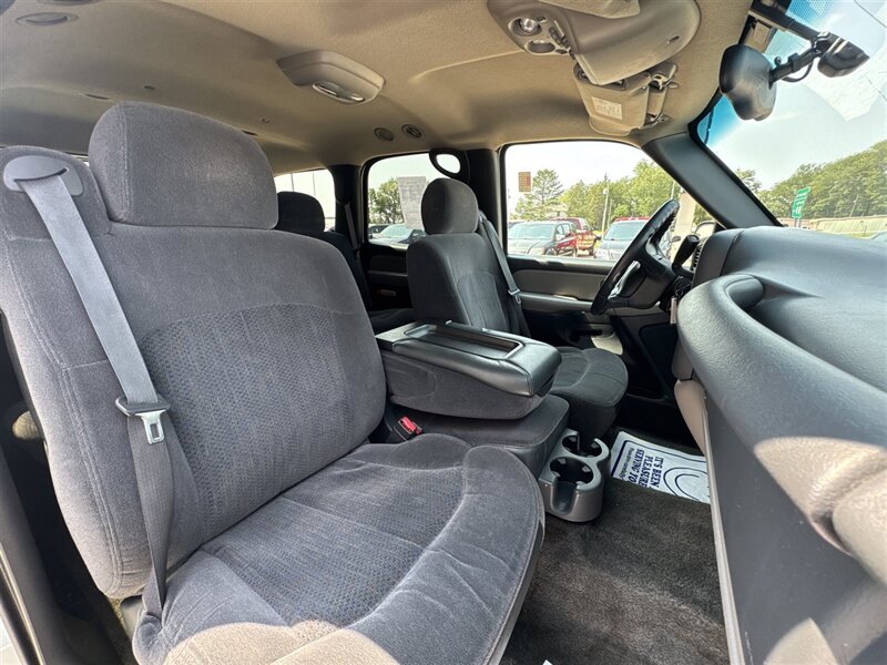 2002 Chevrolet Tahoe LS - Photo 10 - Lexington, NE 68850