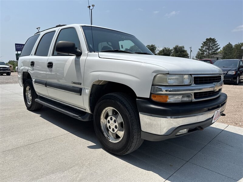 2002 Chevrolet Tahoe LS - Photo 2 - Lexington, NE 68850