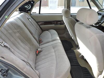 1999 Buick LeSabre Custom   - Photo 11 - Kearney, NE 68847