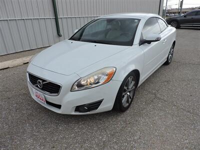 2011 Volvo C70 T5 - Photo 2 - Kearney, NE 68847