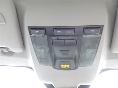 2011 Volvo C70 T5 - Photo 17 - Kearney, NE 68847