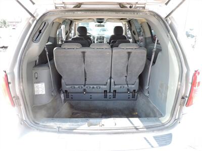 2006 Chrysler Town & Country Touring   - Photo 9 - Lexington, NE 68850