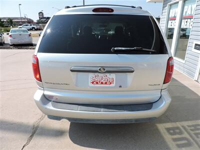 2006 Chrysler Town & Country Touring   - Photo 6 - Lexington, NE 68850