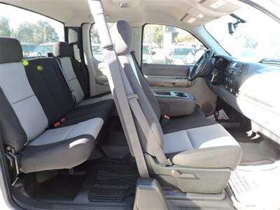 2009 Chevrolet Silverado 1500 Work Truck   - Photo 12 - Lexington, NE 68850