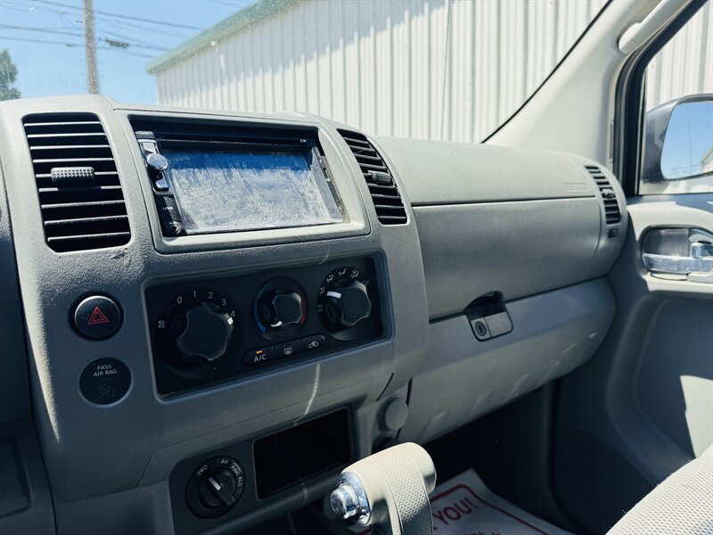 2008 Nissan Frontier SE V6 - Photo 14 - Kearney, NE 68847