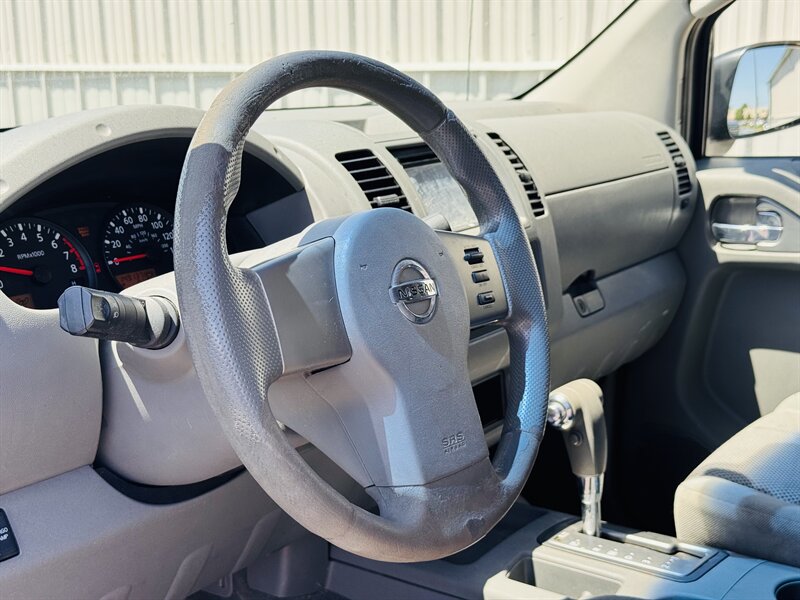 2008 Nissan Frontier SE V6 - Photo 4 - Kearney, NE 68847