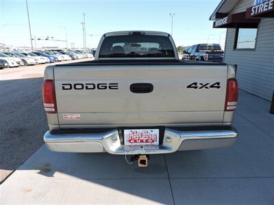 2002 Dodge Dakota SLT   - Photo 6 - Grand Island, NE 68801