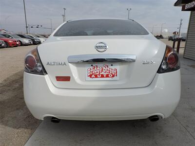 2011 Nissan Altima 2.5 SL   - Photo 6 - Lexington, NE 68850