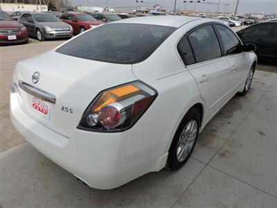 2011 Nissan Altima 2.5 SL   - Photo 5 - Lexington, NE 68850