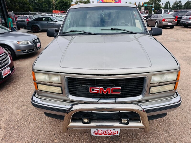 1999 GMC Suburban K1500 - Photo 4 - North Platte, NE 69101