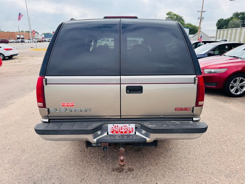 1999 GMC Suburban K1500 - Photo 6 - North Platte, NE 69101