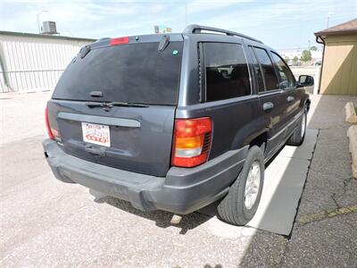 2004 Jeep Grand Cherokee Laredo   - Photo 5 - Kearney, NE 68847