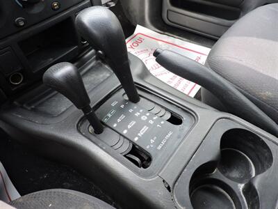 2004 Jeep Grand Cherokee Laredo   - Photo 16 - Kearney, NE 68847