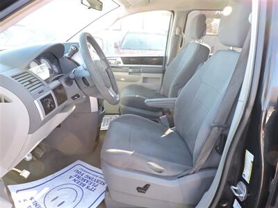 2010 Dodge Grand Caravan SXT   - Photo 9 - Lexington, NE 68850