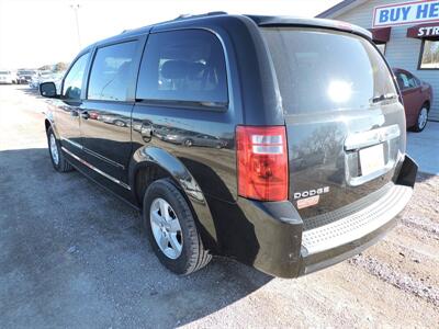 2010 Dodge Grand Caravan SXT   - Photo 7 - Lexington, NE 68850