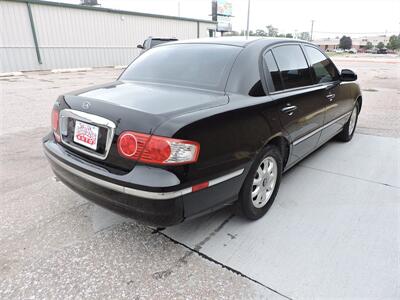 2005 Kia Amanti   - Photo 5 - Kearney, NE 68847