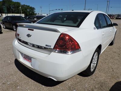 2008 Chevrolet Impala LT   - Photo 5 - North Platte, NE 69101