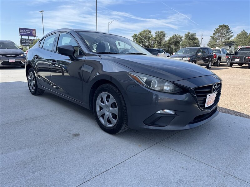 2014 Mazda Mazda3 i Sport - Photo 2 - Lexington, NE 68850