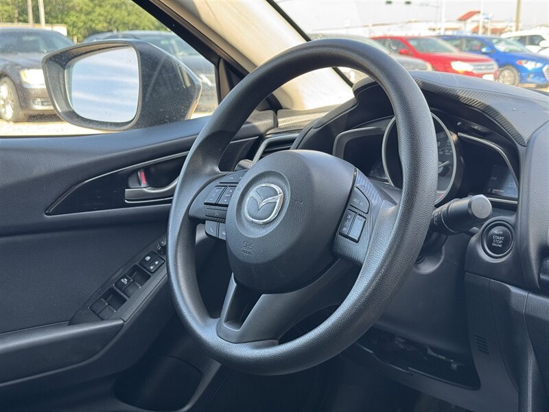 2014 Mazda Mazda3 i Sport - Photo 3 - Lexington, NE 68850