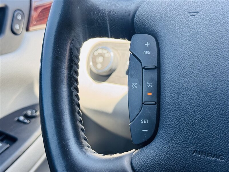 2007 Chevrolet Impala LTZ - Photo 13 - Lexington, NE 68850