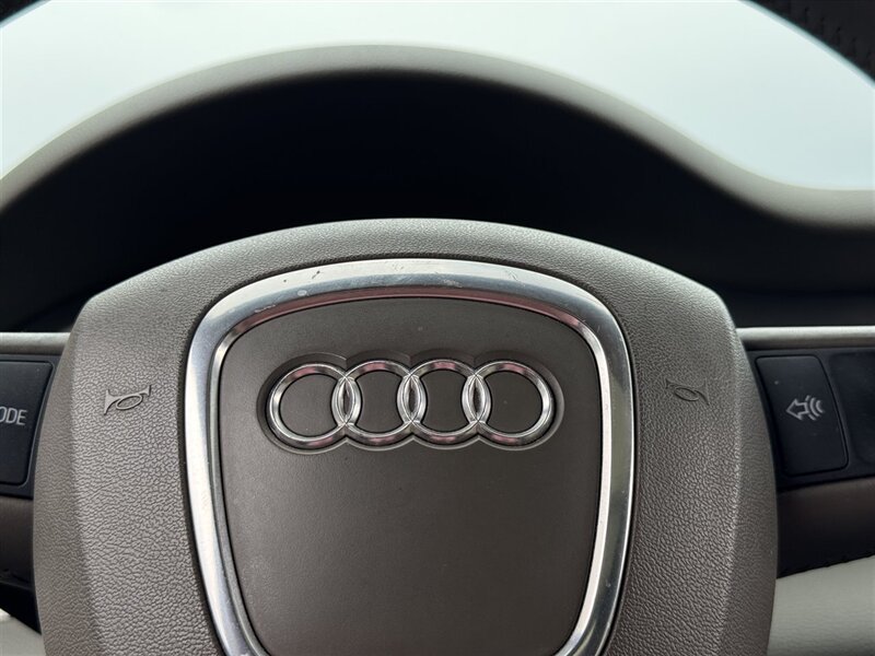 2007 Audi Q7 4.2 Premium quattro - Photo 13 - Grand Island, NE 68801