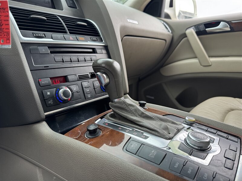 2007 Audi Q7 4.2 Premium quattro - Photo 16 - Grand Island, NE 68801