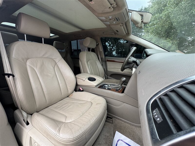 2007 Audi Q7 4.2 Premium quattro - Photo 10 - Grand Island, NE 68801