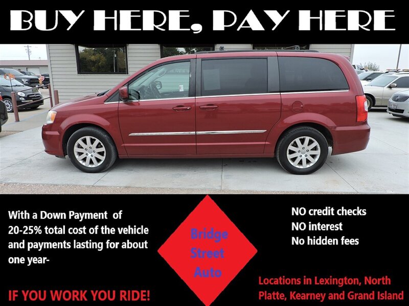 2014 Chrysler Town & Country Touring - Photo 1 - Lexington, NE 68850
