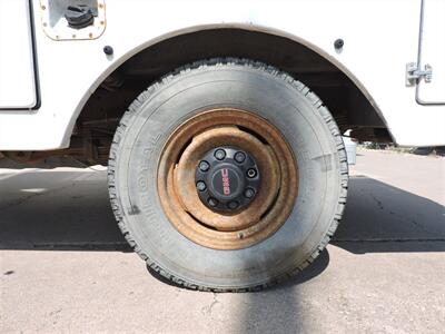 1995 GMC Sierra 2500 SL   - Photo 8 - Grand Island, NE 68801