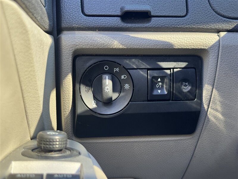 2012 Ford Fusion SEL - Photo 14 - Grand Island, NE 68801